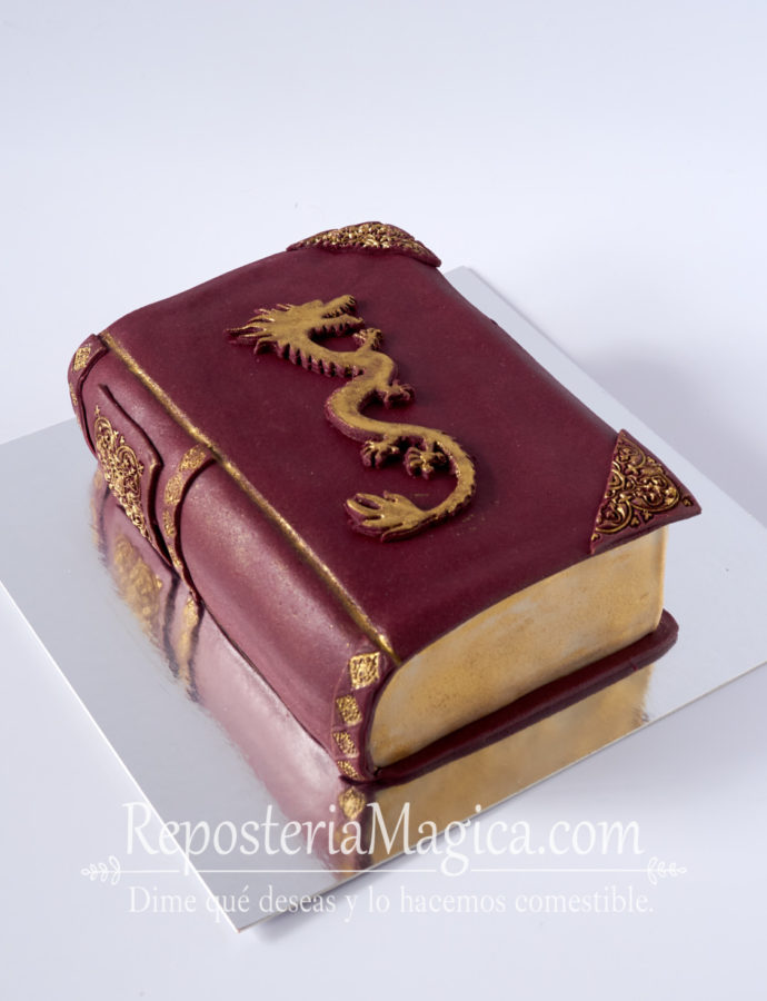 Pastel Libro Dragón
